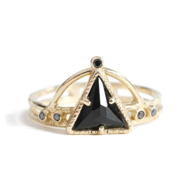 North Star Triangle Ring -Noir -R160YGBK, R160RGBK