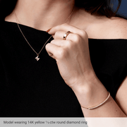 L’Allure Élégante Diamond Pavé Band Ring