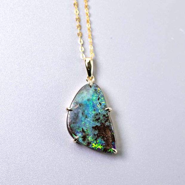 9.08ct Australian Boulder Opal Pendant Necklace 14K Yellow Gold