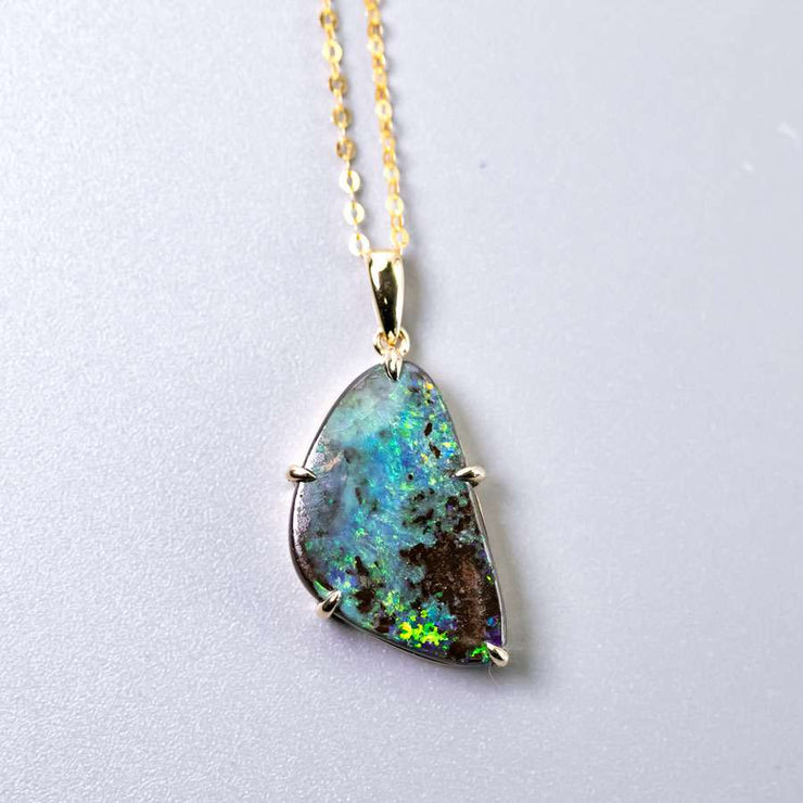 9.08ct Australian Boulder Opal Pendant Necklace 14K Yellow Gold