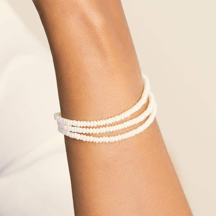 Button Pearl Bracelet
