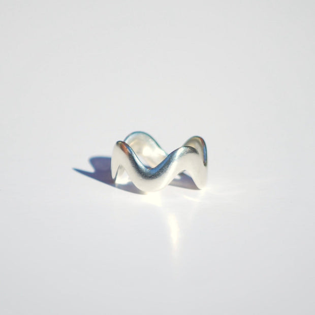 Squiggly Ring