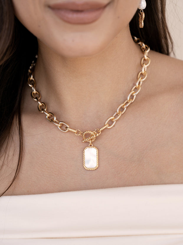 Chain Link and Mother of Pearl Pendant Necklace