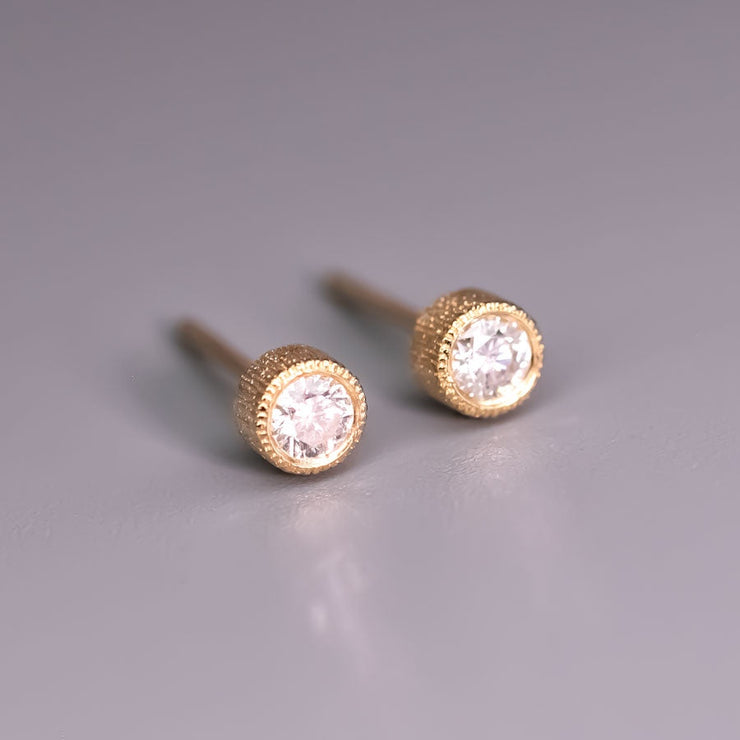 Milgrain Finish Natural Diamond Bezel Stud Earrings 18K Yellow Gold