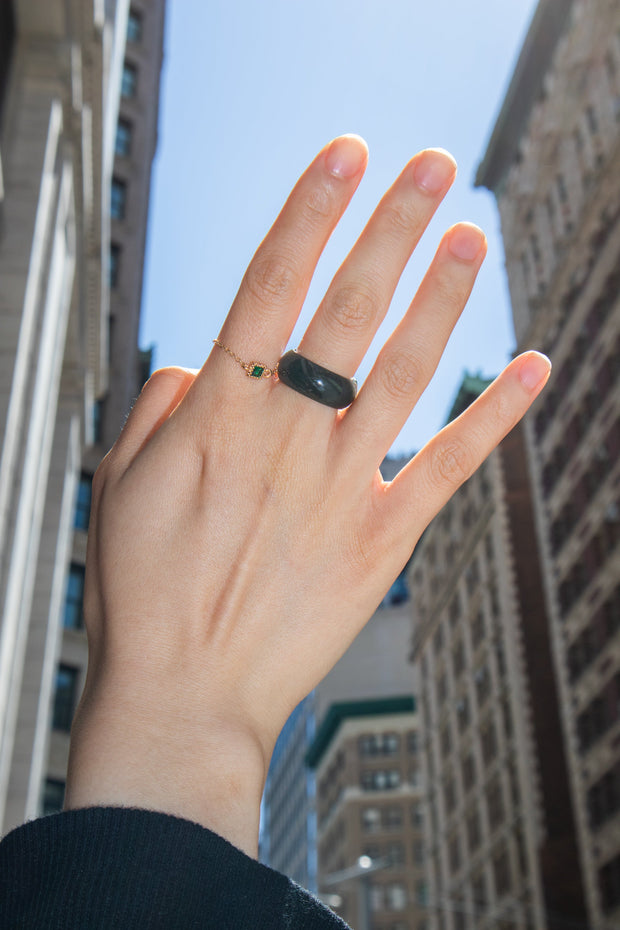 Turtle — Dark green jade stone ring