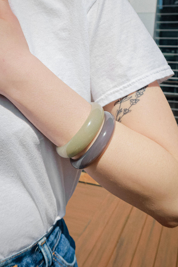 Smoke — Opaque green jade stone bangle