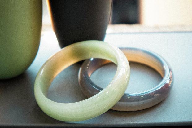 Smoke — Opaque green jade stone bangle